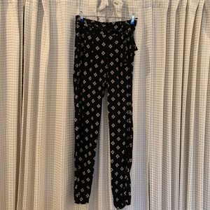 Slouchy pants/ Size small